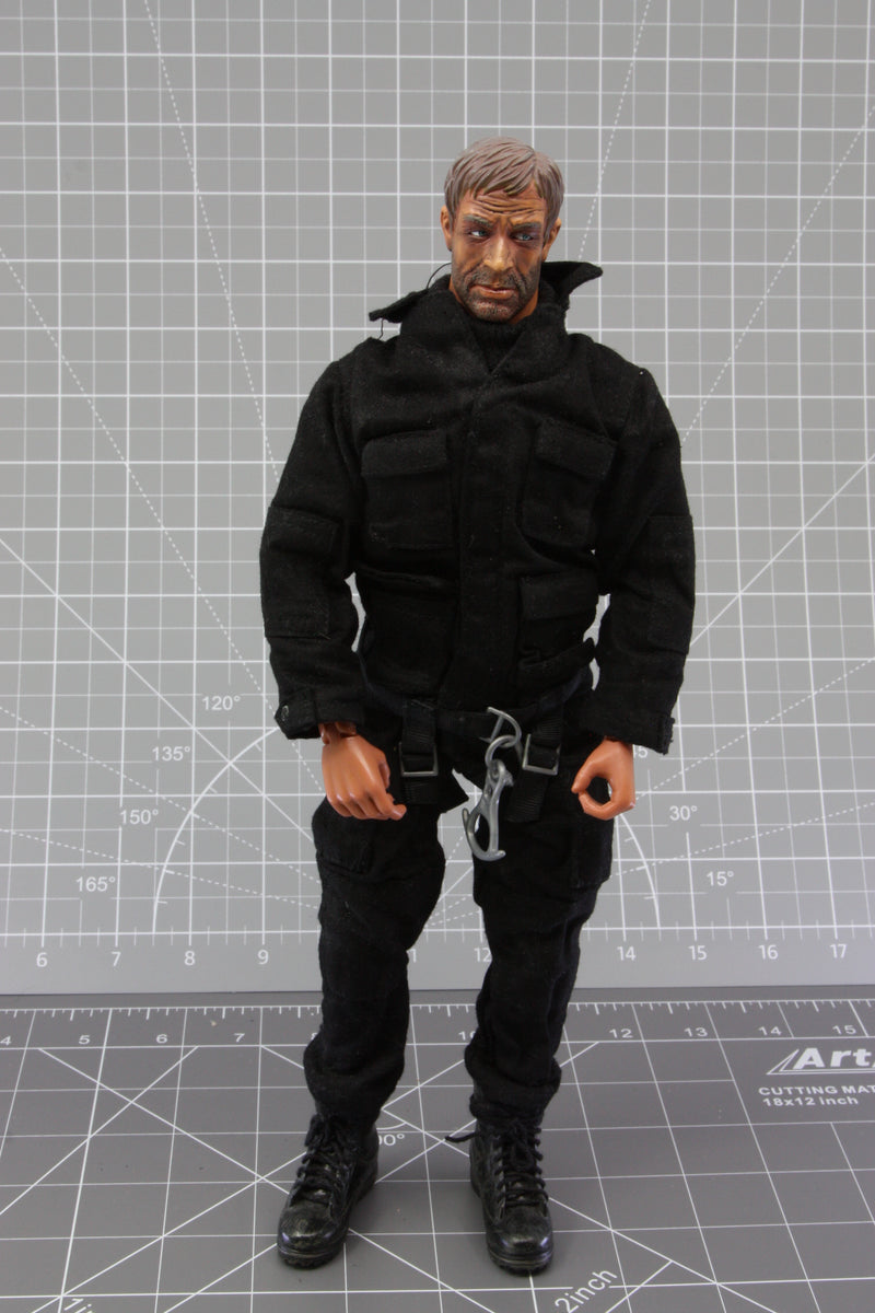 Load image into Gallery viewer, BAM Body 1/6 Used Black Clothing Base Figure
