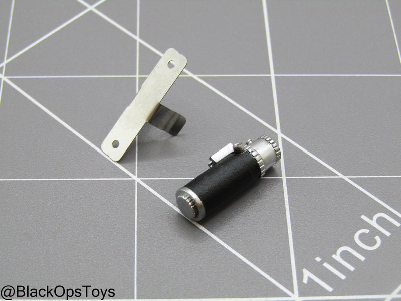 Load image into Gallery viewer, Star Wars - Han Solo - Comlink w/Holster
