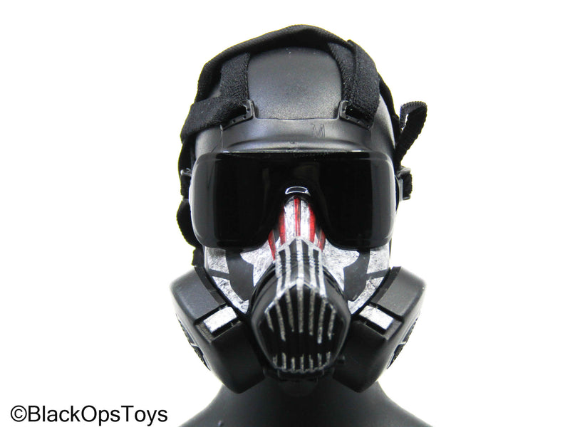 Load image into Gallery viewer, Agent Hugh Laphroaig Gas Mask (DAM Toys)
