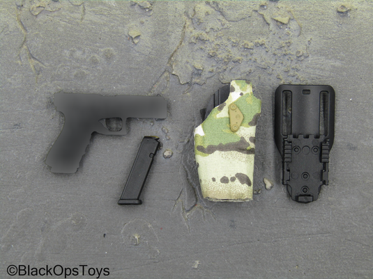 NSWDG Infiltration Team - Pistol w/Holster