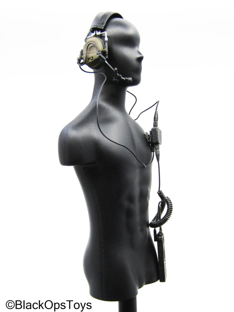 Load image into Gallery viewer, Black Radio w/Olive Green Headset (Hot Toys)
