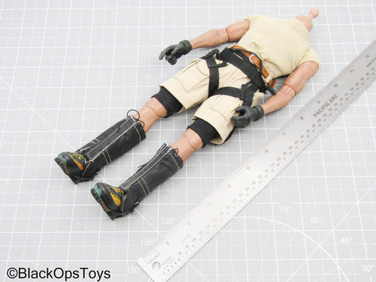Male Full Dressed Climber Body (ThreeZero)