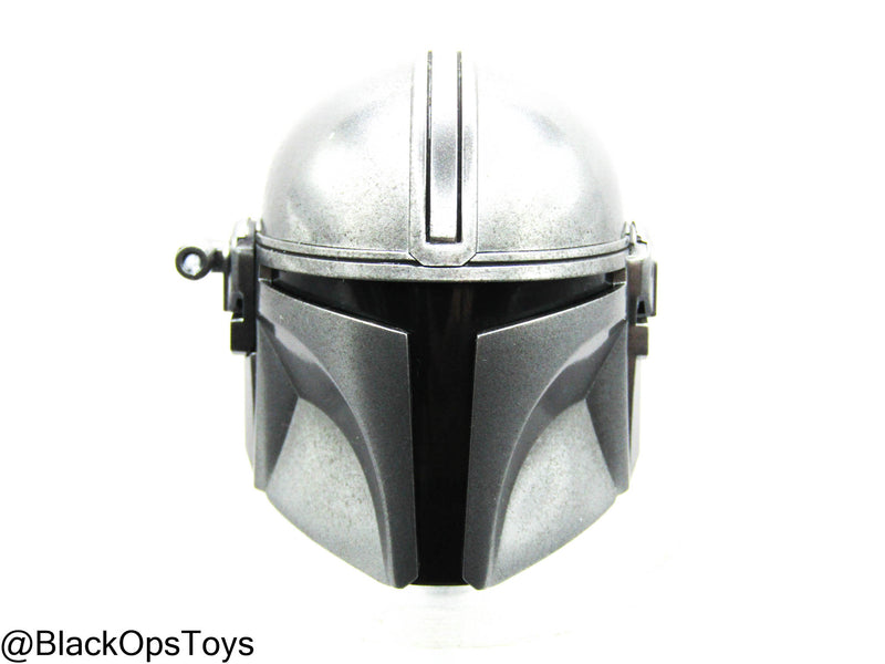 Load image into Gallery viewer, Star Wars - Mandalorian Helmeted Headsculpt
