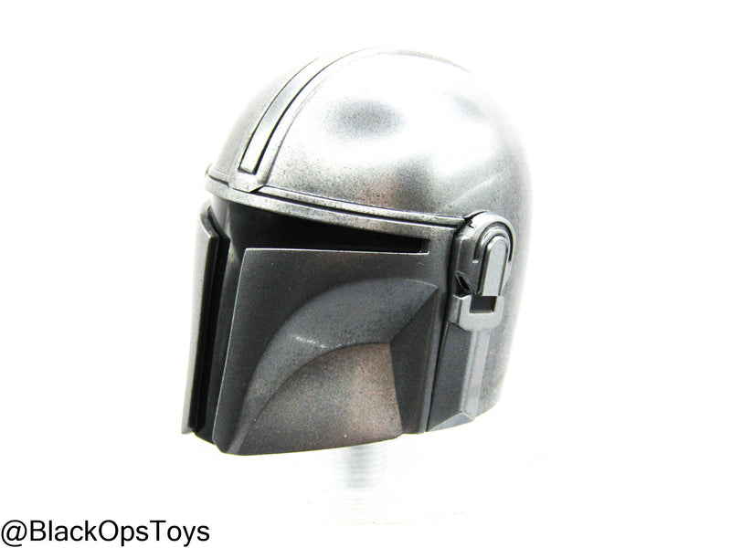 Load image into Gallery viewer, Star Wars - Mandalorian Helmeted Headsculpt
