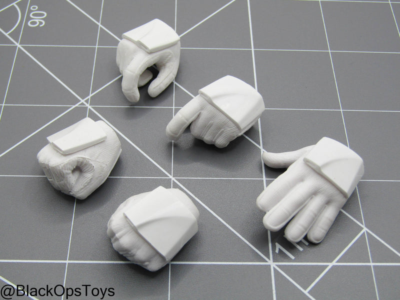 Load image into Gallery viewer, Star Wars - White Gloved Hand Set
