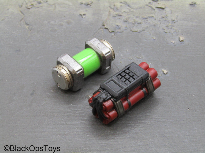 Load image into Gallery viewer, GI Joe - Firefly - Time Bomb &amp; Biochemical Bomb
