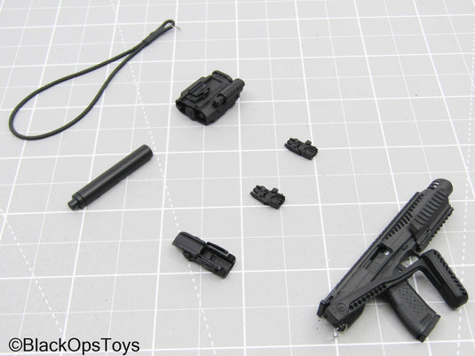Black Pistol w/Weapon Attachment Set