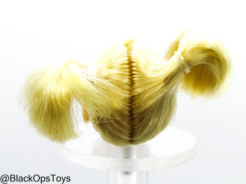 Load image into Gallery viewer, Female Headsculpt w/Blonde Hair
