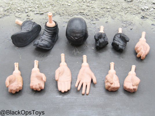GI JOE - Cobra Ninja - Masked Headsculpt, Hand Set (x9), & Tabi Shoes (Peg Type)