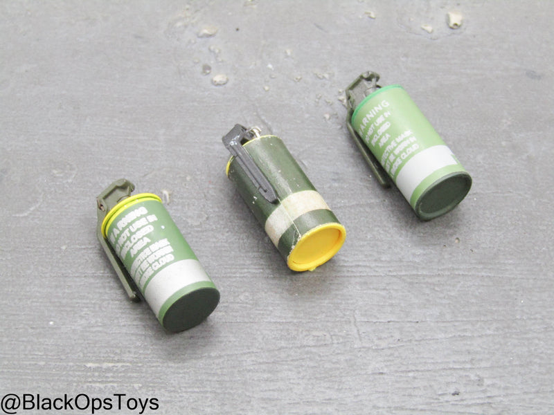 Load image into Gallery viewer, Yellow, Red, &amp; Green Smoke Grenade Set (x3)
