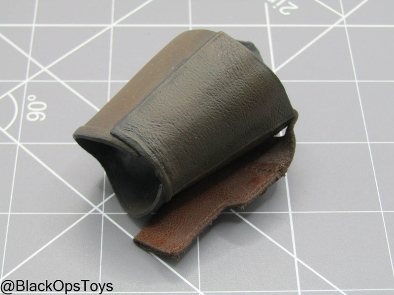 Load image into Gallery viewer, Star Wars - Leg Armor w/Holster
