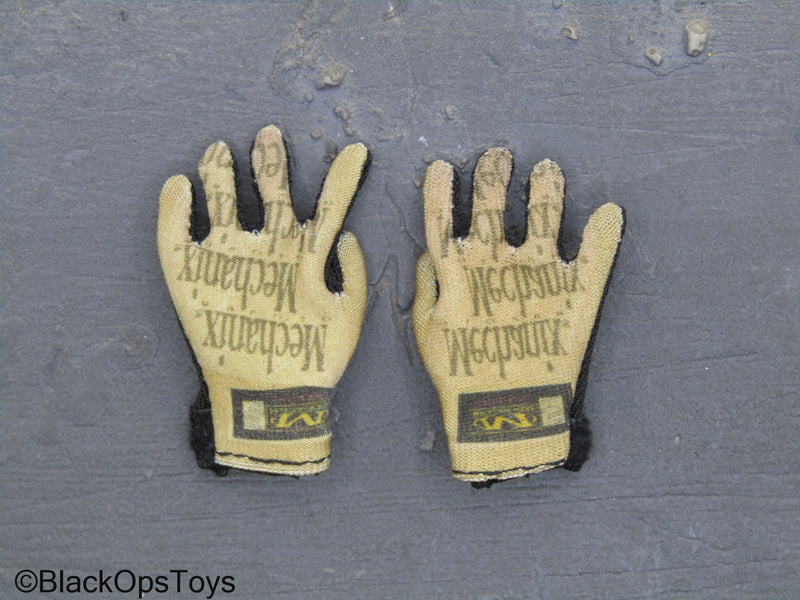 Load image into Gallery viewer, 2nd Infantry Gunner - Tan Gloves
