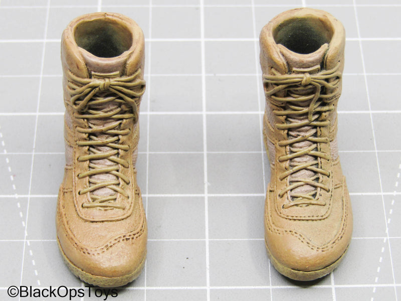 Load image into Gallery viewer, Tan British Combat Boots (Peg Type) (Hot Toys)
