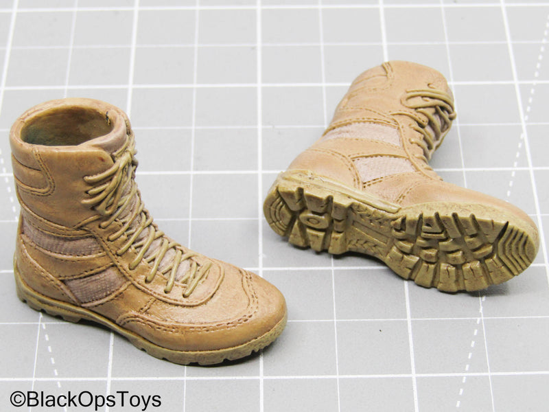 Load image into Gallery viewer, Tan British Combat Boots (Peg Type) (Hot Toys)
