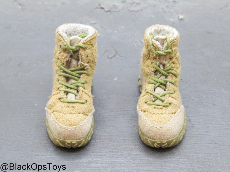 Load image into Gallery viewer, FDE Tan Combat Boots (Foot Type) w/Feet
