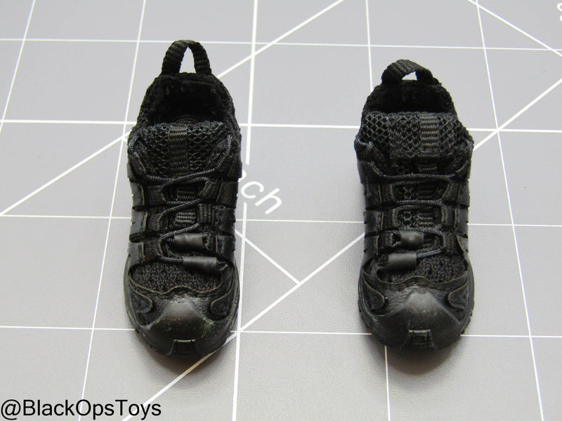 Load image into Gallery viewer, C.B.R.N. Assault Team - Black Combat Shoes (Peg Type)
