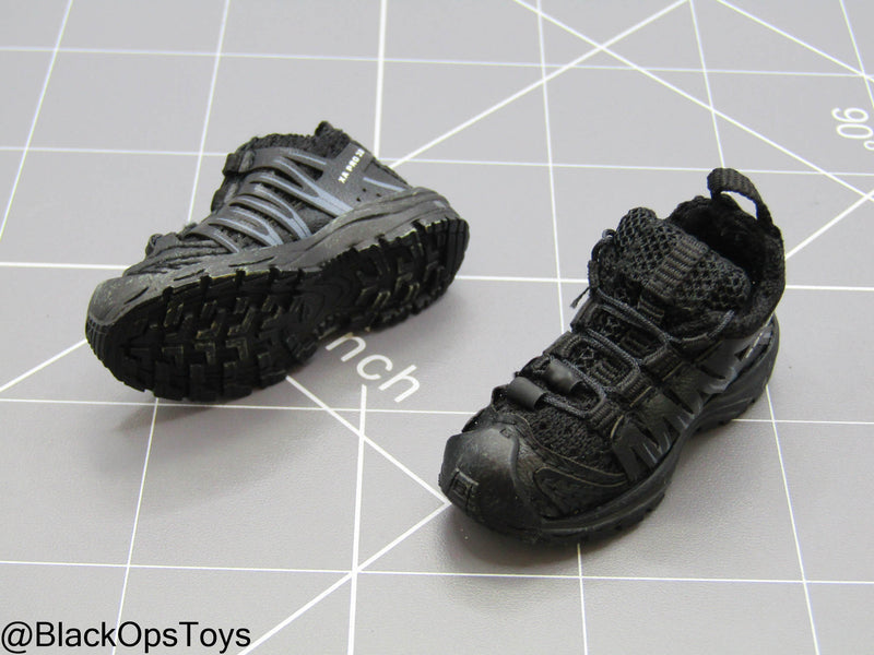 Load image into Gallery viewer, C.B.R.N. Assault Team - Black Combat Shoes (Peg Type)
