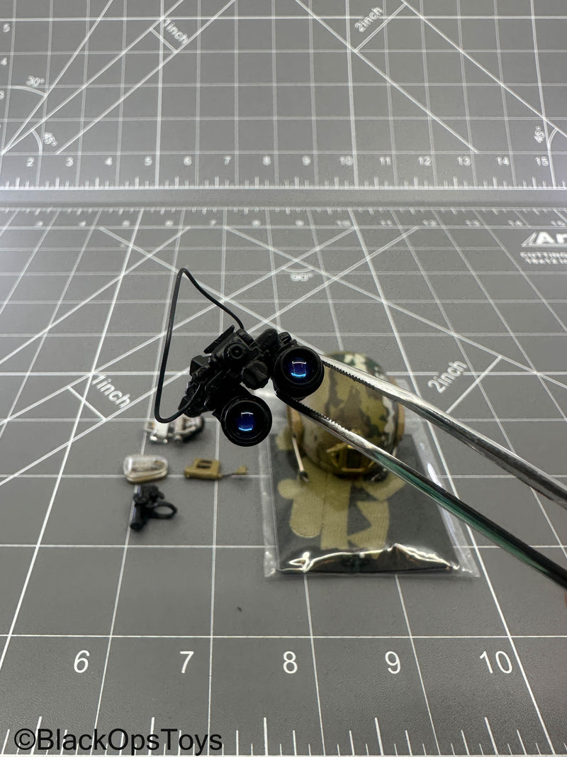 Load image into Gallery viewer, SMU - Coalition Forces - Multicam Helmet w/NVG Set
