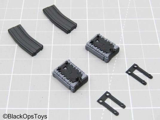 5.56 Mag Set w/Grey Mag Pouches