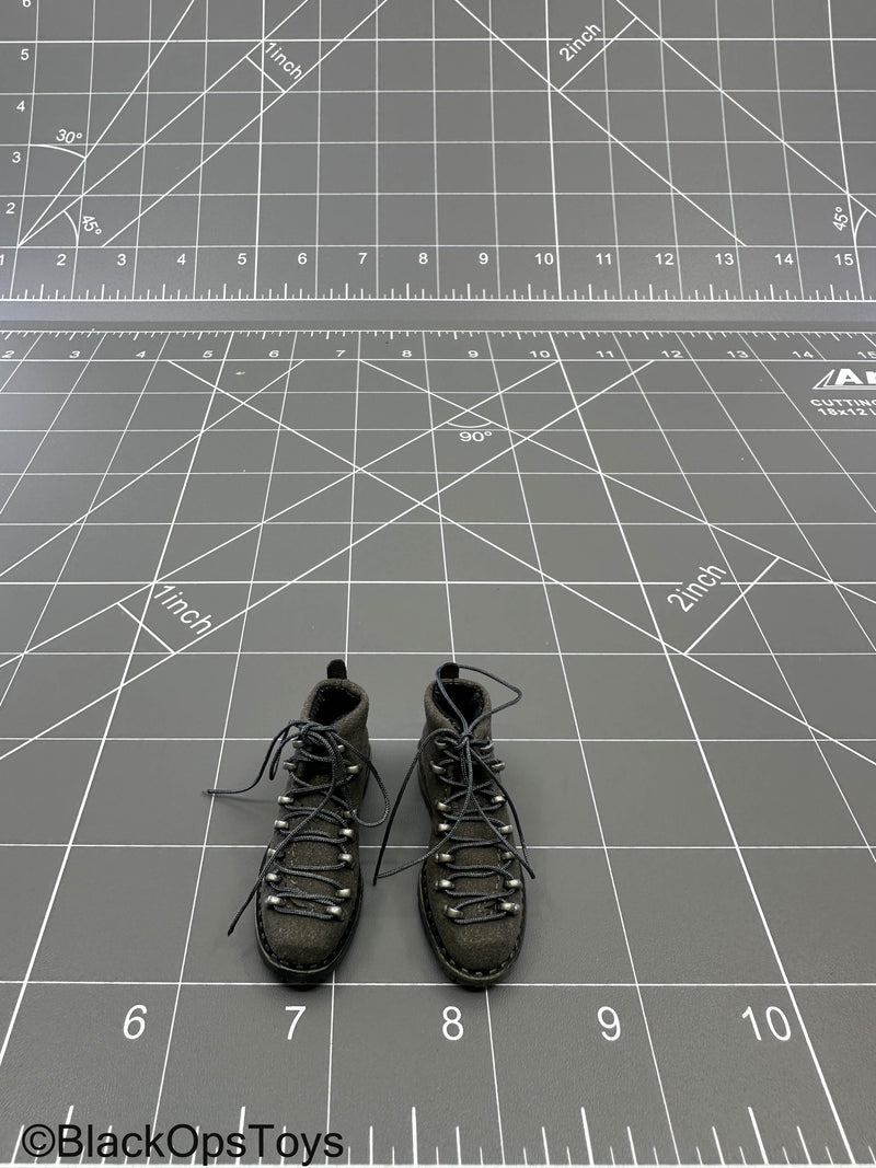 Load image into Gallery viewer, SMU - Coalition Forces - Grey Hiking Boots (Peg Type)
