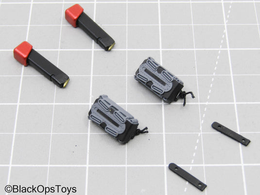 Pistol Mag Set w/Mag Pouches