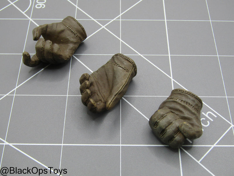 Load image into Gallery viewer, Indiana Jones - Brown Gloved Hand Set (Hot Toys)
