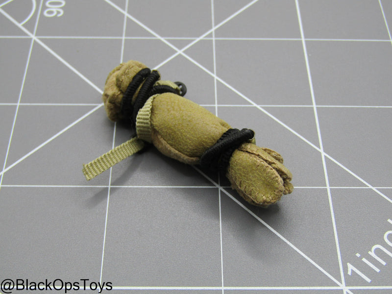 Load image into Gallery viewer, Indiana Jones - Rolled Up Gloves
