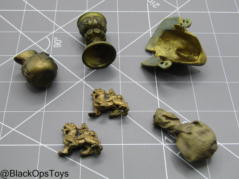 Load image into Gallery viewer, Indiana Jones - Metal Artifact Set
