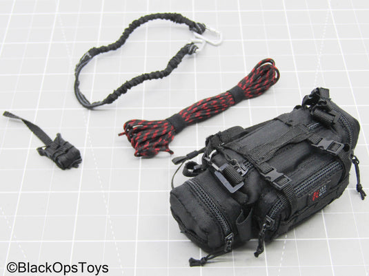Duffle Bag w/Retention Lanyard, Rope, & MOLLE Pouch (DAM Toys)