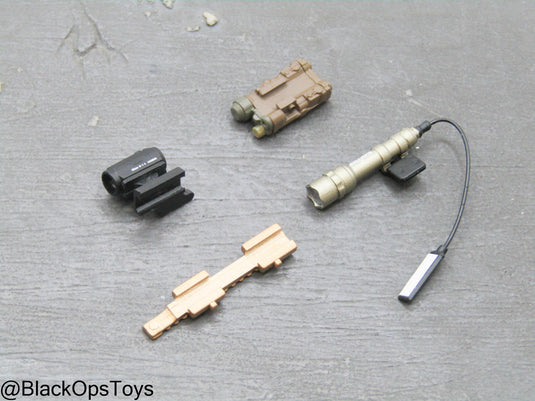 SMU - Coalition Forces - Red Dot Sight, PEQ, Tac Light & Riser Mount Set