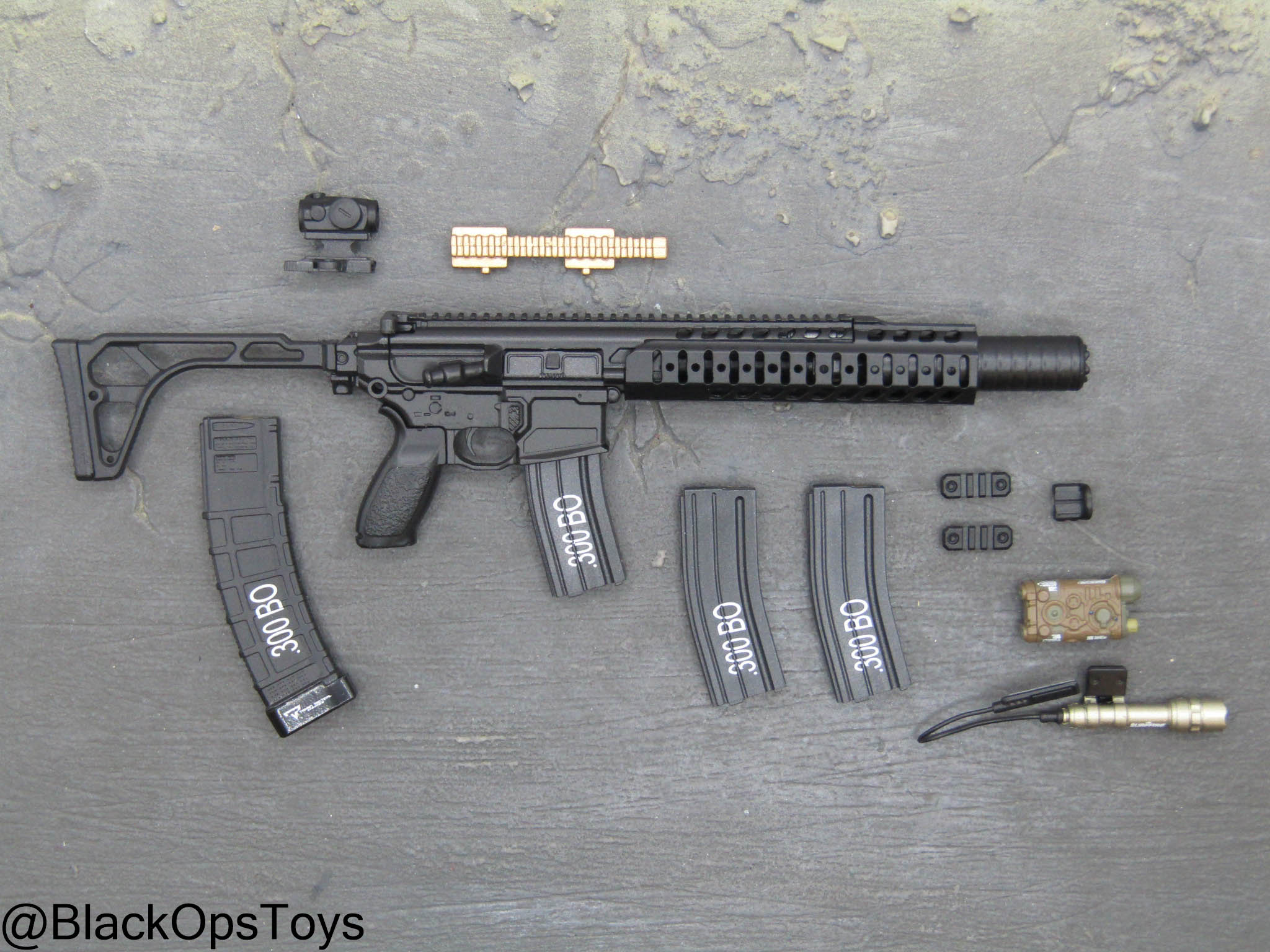 SMU - Coalition Forces - LVAW .300 Assault Rifle Set Type 1 – BlackOpsToys