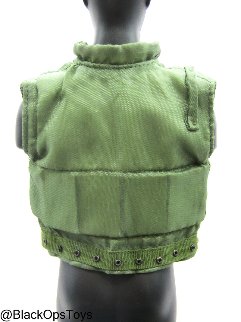 Load image into Gallery viewer, Vietnam Era OD Green M69 Flak Vest
