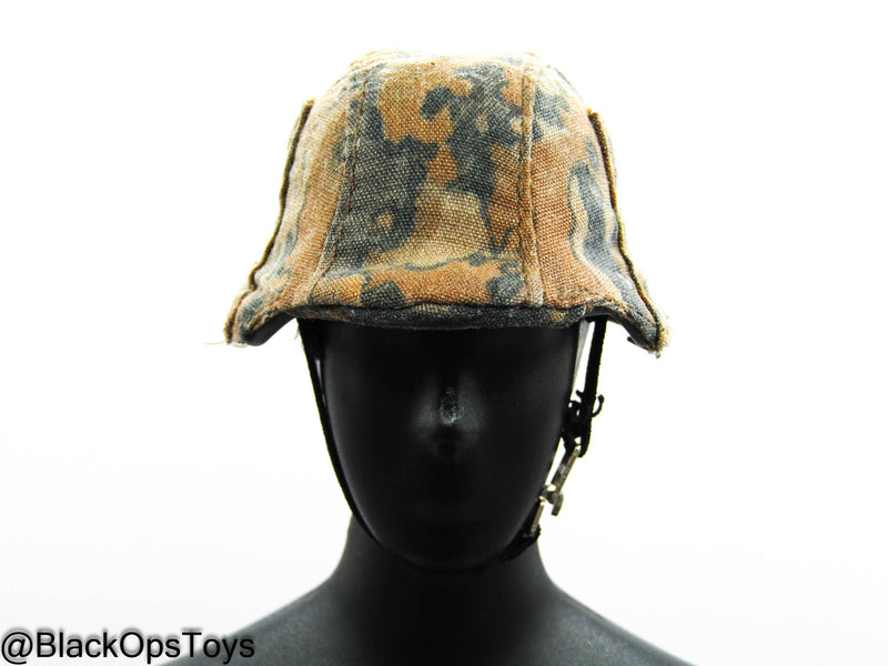 Load image into Gallery viewer, WWII German - Blurred Edge Patter M35 Infantry Helmet
