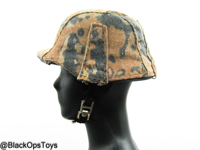 Load image into Gallery viewer, WWII German - Blurred Edge Patter M35 Infantry Helmet
