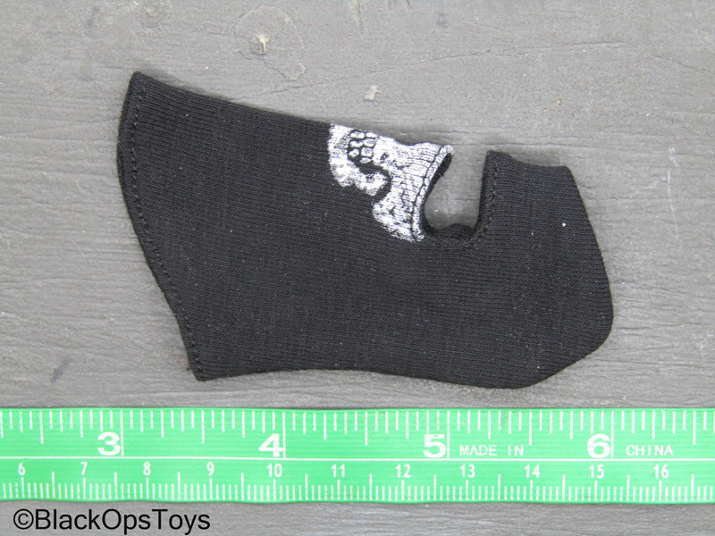 Load image into Gallery viewer, Bravo 0-7 Kill Or Capture - Black Skull Balaclava
