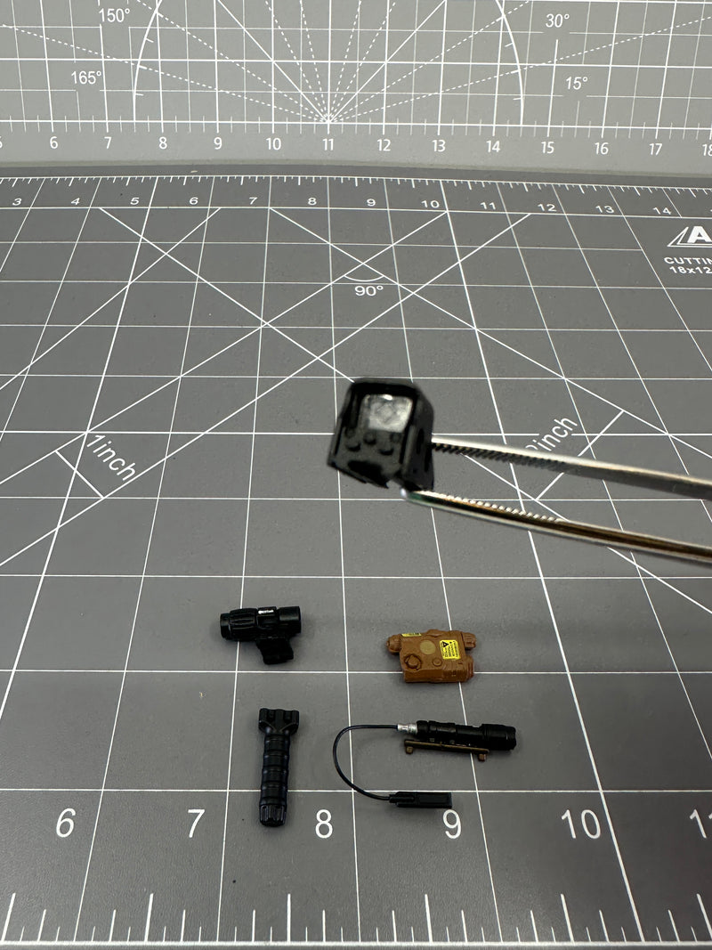 Load image into Gallery viewer, NSWDG Chronology Rifle A Holographic Sight w/Accessories
