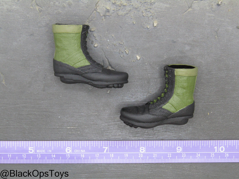 Load image into Gallery viewer, Vietnam Era Molded Jungle Boots w/Foot Sole (Foot Type)
