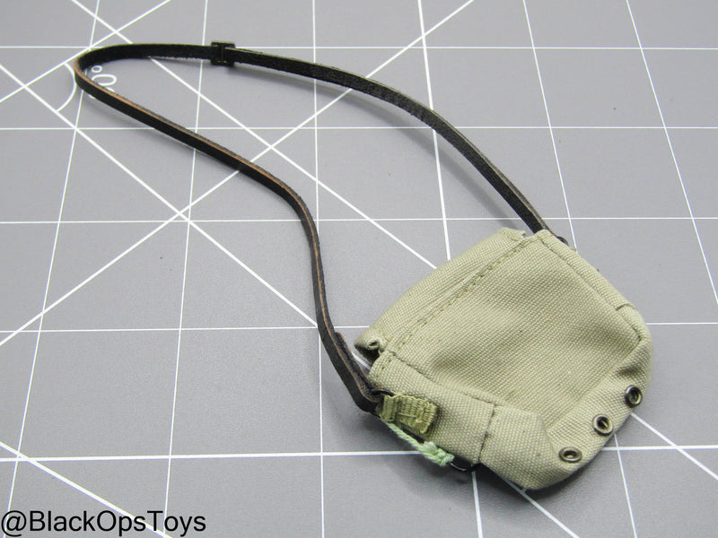 Load image into Gallery viewer, Indiana Jones - Tan Satchel w/Leather Strap
