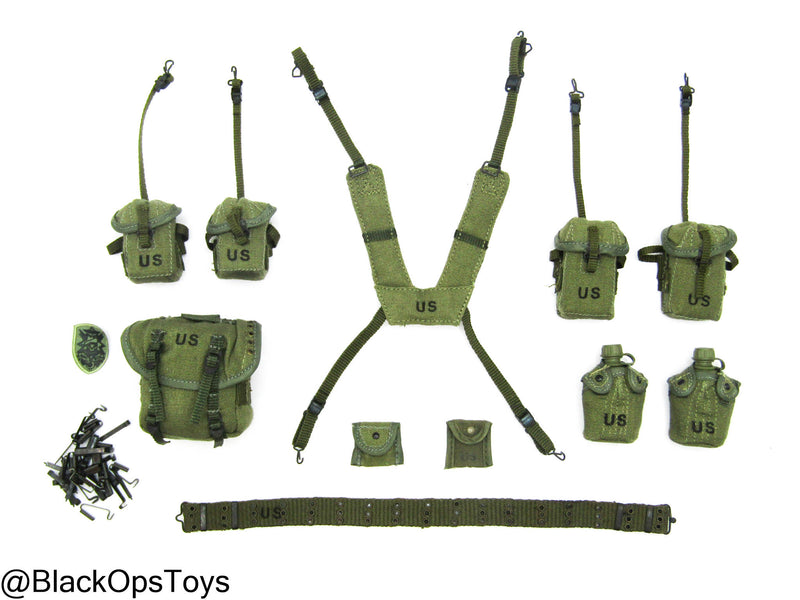 Load image into Gallery viewer, Vietnam Era Metal Gear Solid OD Green Rivet Belt, Harness &amp; Pouch Set

