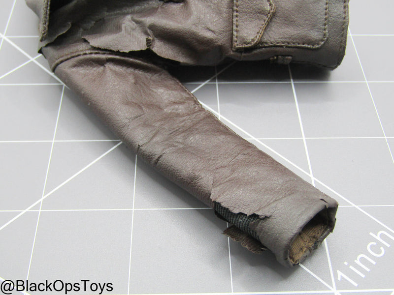 Load image into Gallery viewer, Indiana Jones - Brown Leather Like Jacket (Hot Toys) (READ DESC)
