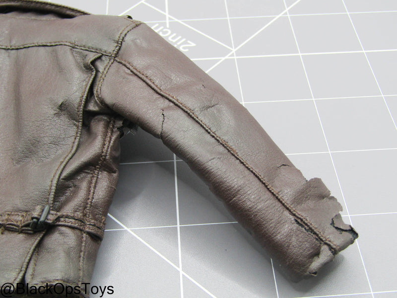 Load image into Gallery viewer, Indiana Jones - Brown Leather Like Jacket (Hot Toys) (READ DESC)
