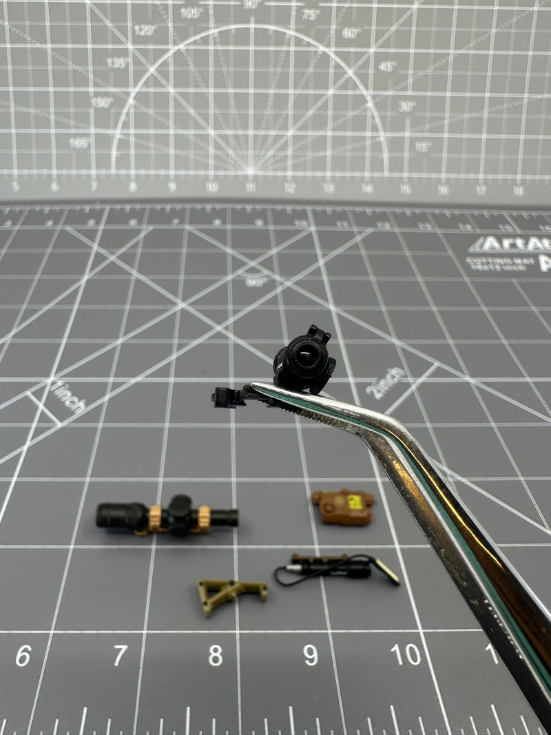 Load image into Gallery viewer, NSWDG Chronology Rifle F LVPO Scope w/Accessories
