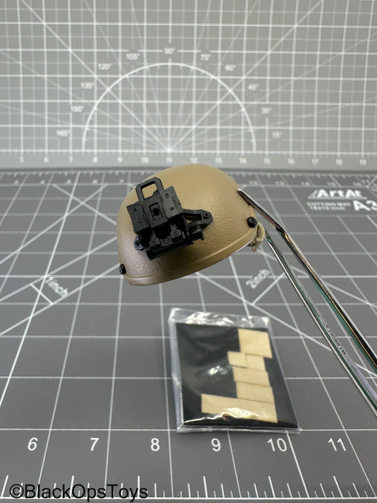 NSWDG Assault Rifle Chronology - Coyote Tan Helmet