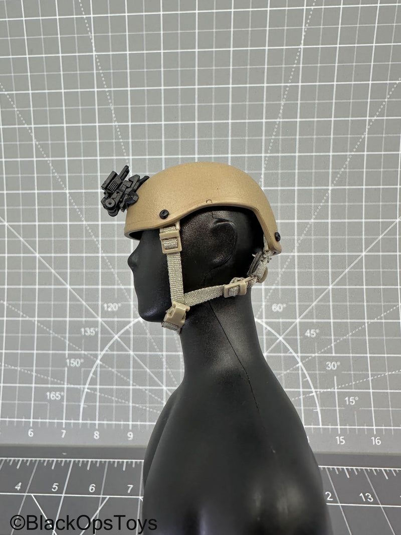 Load image into Gallery viewer, NSWDG Assault Rifle Chronology - Coyote Tan Helmet

