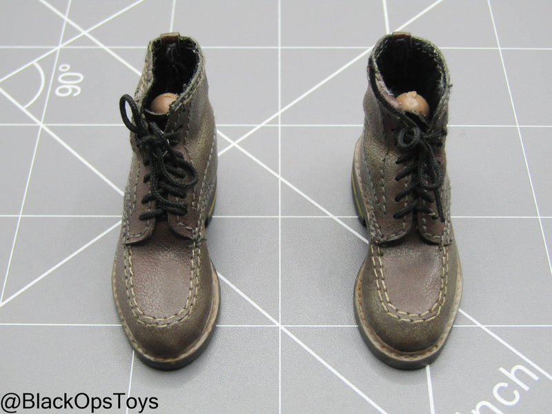 Load image into Gallery viewer, Indiana Jones - Brown Leather Like Boots (Peg Type) (READ DESC)
