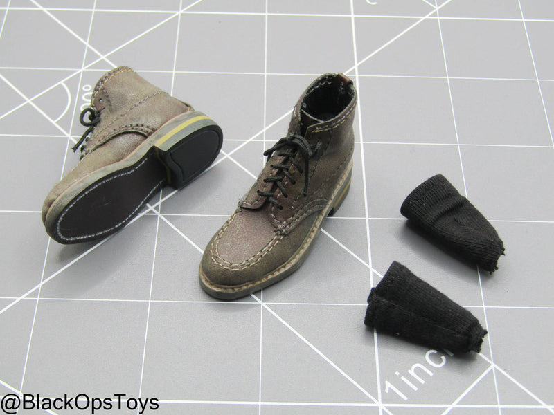 Load image into Gallery viewer, Indiana Jones - Brown Leather Like Boots w/Socks (Peg Type)
