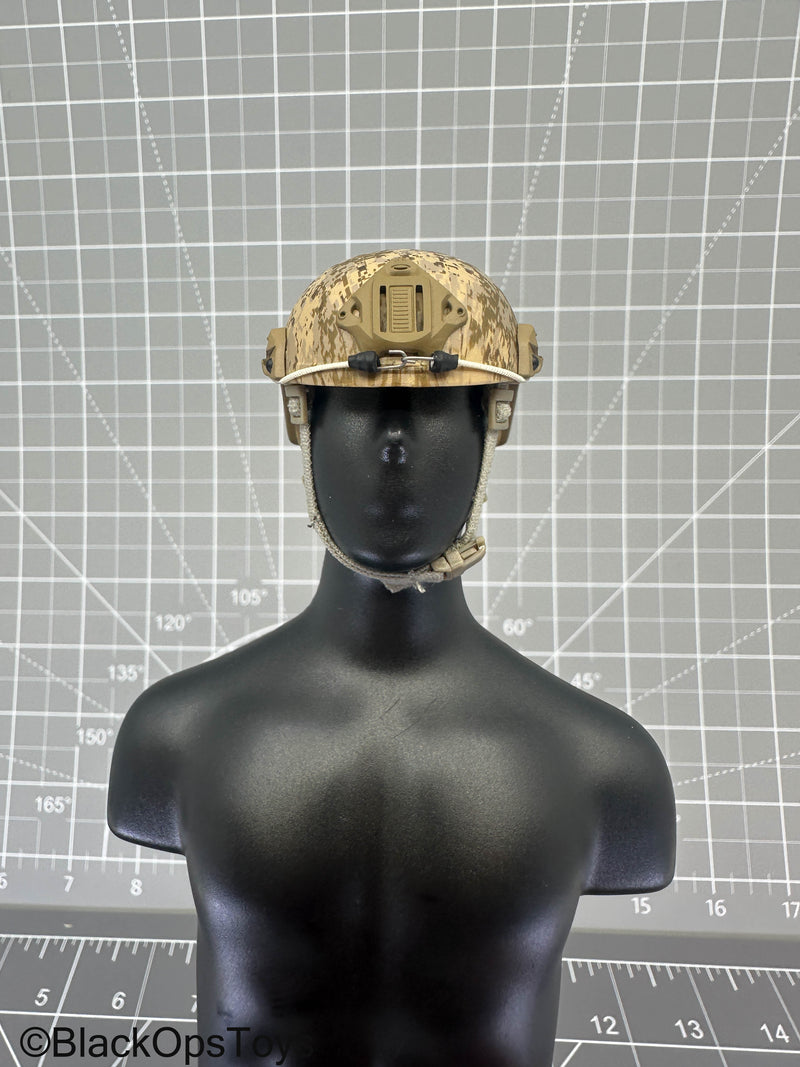 Load image into Gallery viewer, NSWDG Assault Rifle Chronology - AOR1 Helmet w/NVG Mount
