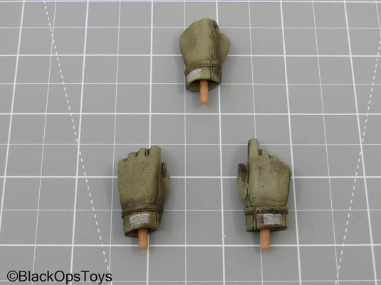 Green Gloved Hand Set (BBI)