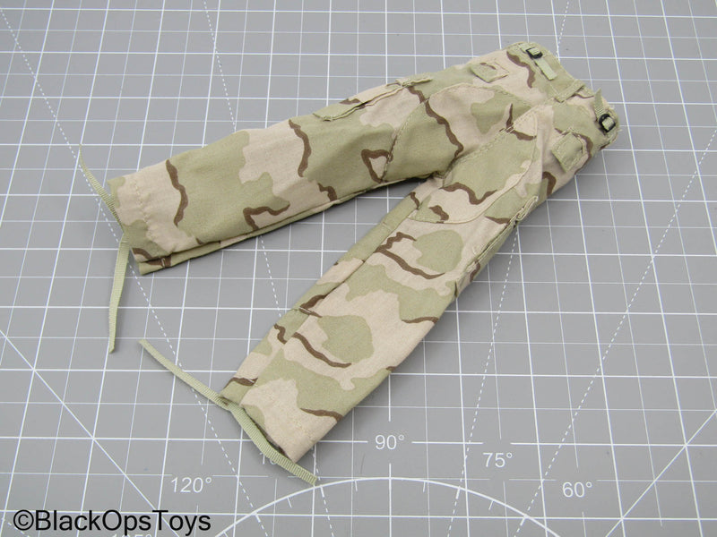 Load image into Gallery viewer, Tri-Color Desert Camo Cargo Pants
