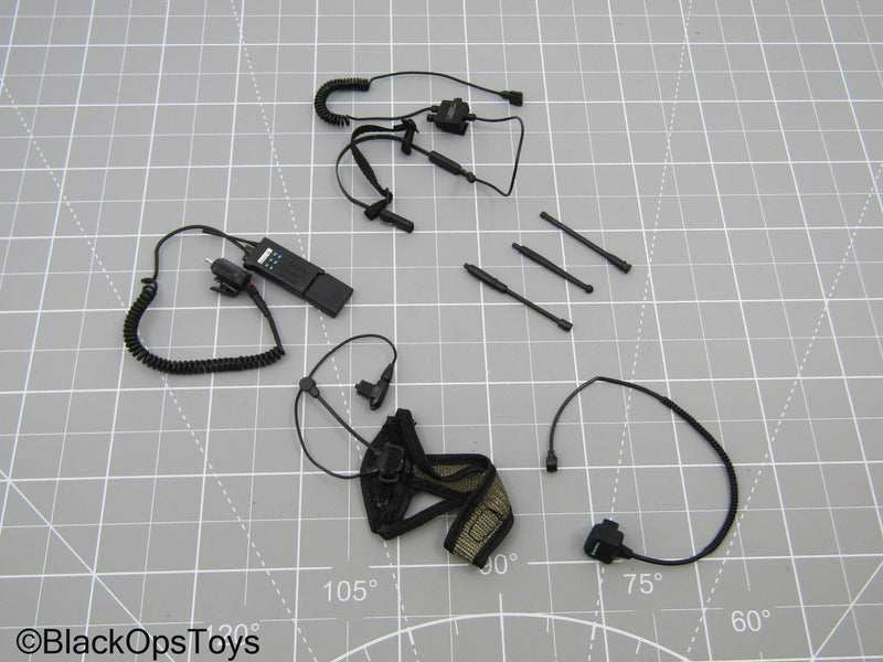 Load image into Gallery viewer, Black Radio w/Headset, &amp; Antenna (READ DESC)
